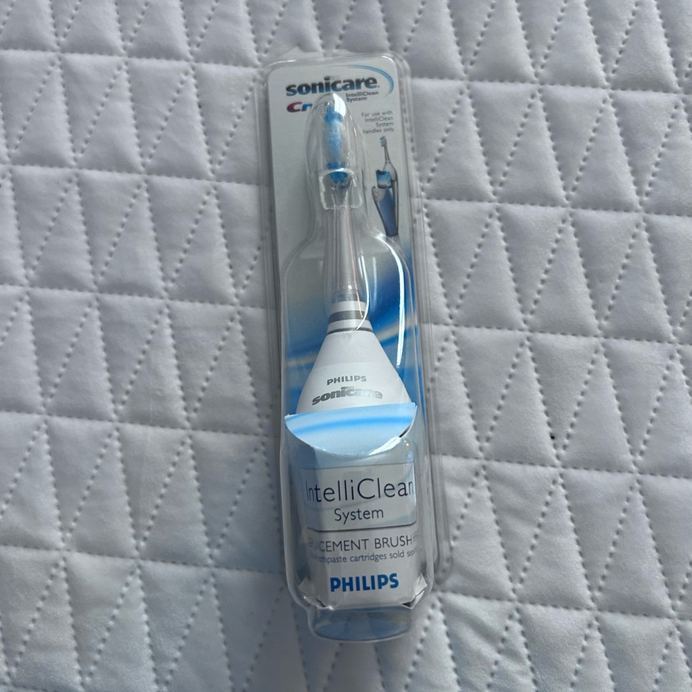 “NEW” PHILLIPS SONICARE BRUSH